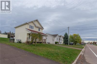 72 Rue Rachel, House other with 3 bedrooms, 2 bathrooms and null parking in Shediac NB | Image 1