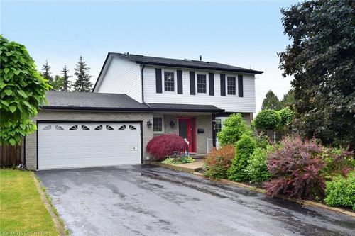 95 Birchpark Dr, Grimsby, ON, L3M4M9 | Card Image