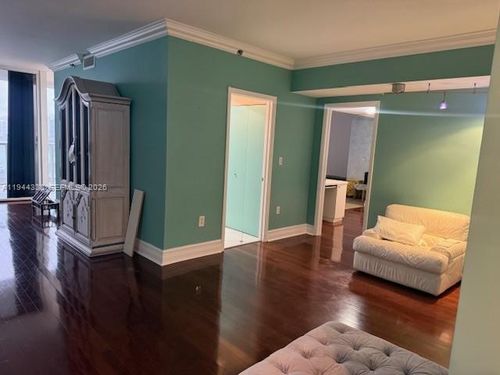 1105-4000 Island Blvd, Aventura, FL, 33160 | Card Image