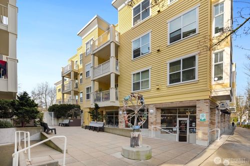 apt-104-2901 Ne Blakeley St, Seattle, WA, 98105-3160 | Card Image