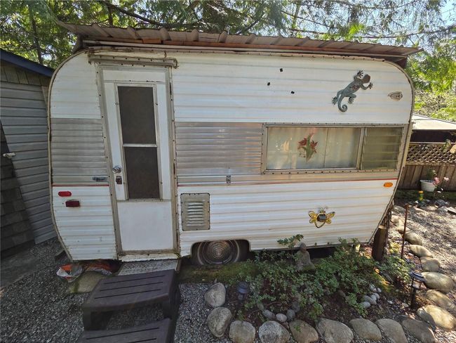 Lockable storage & Bunkie offering private sleeping quarters | Image 9