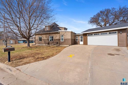 406 Prairieside Trl, Harrisburg, SD, 57032 | Card Image