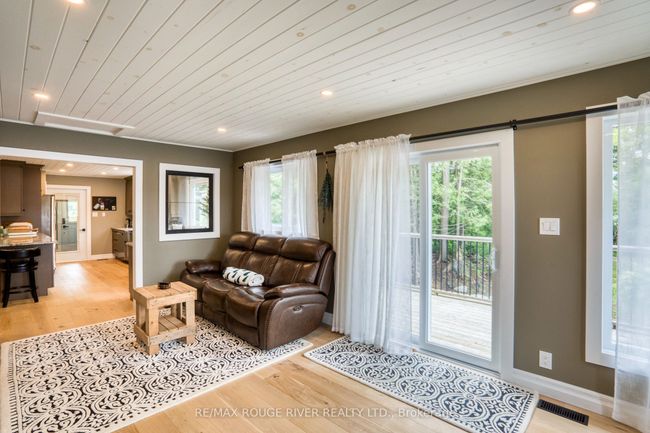 1039 W Cottage Dr, House other with 4 bedrooms, 2 bathrooms and 8 parking in Ompah ON | Image 20