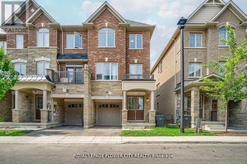 14 Faye Street, Brampton (Bram East), ON, L6P4M9 | Card Image