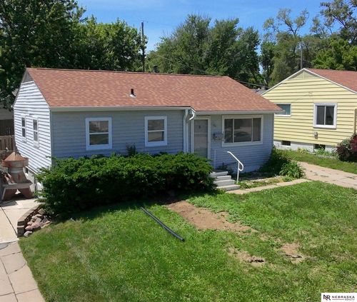 3236 S 39th St, Omaha, NE, 68105-3911 | Card Image