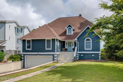 915 Chadwick Shores Dr, Sneads Ferry, NC, 28460-9213 | Card Image