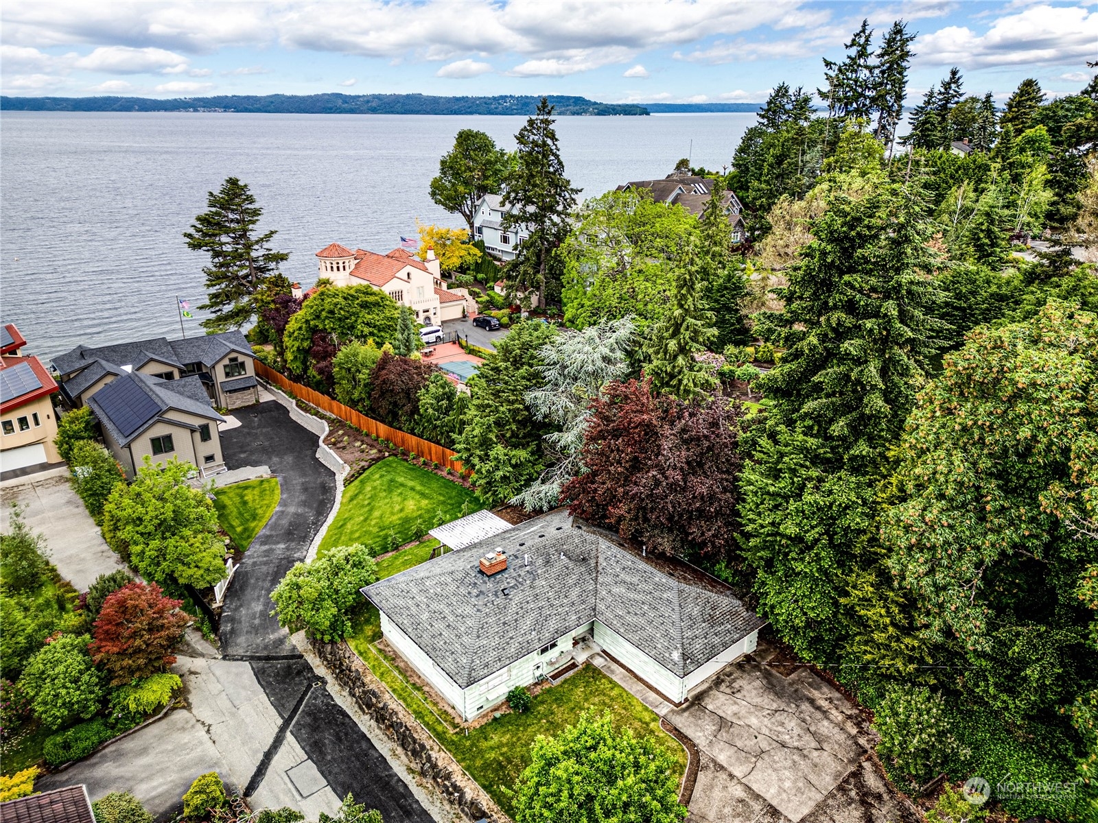 279th Pl, Des Moines, WA 98198