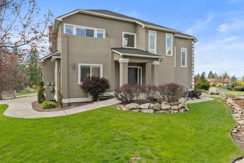 1826 S Viewcrest Ln, Spokane Valley, WA, 99212-3216 | Card Image