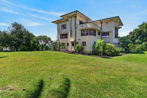 1868 Kalanianaole St, Hilo, HI, 96720-4918 | Card Image