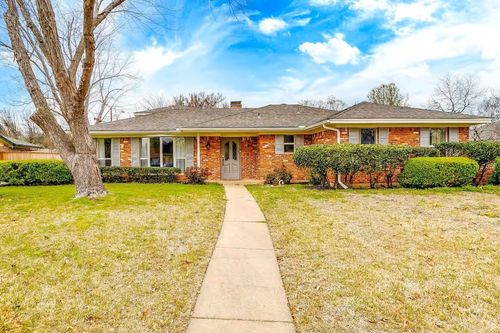 2426 Nottingham Pl, Grand Prairie, TX, 75050-2046 | Card Image