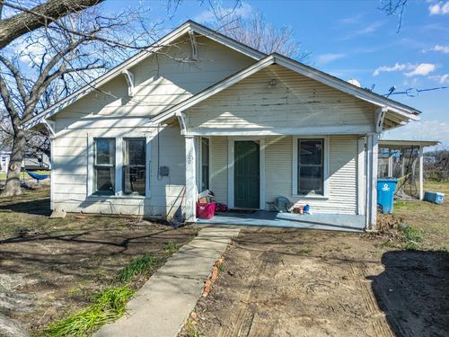 100 S Kerr St, Blooming Grove, TX, 76626-3410 | Card Image