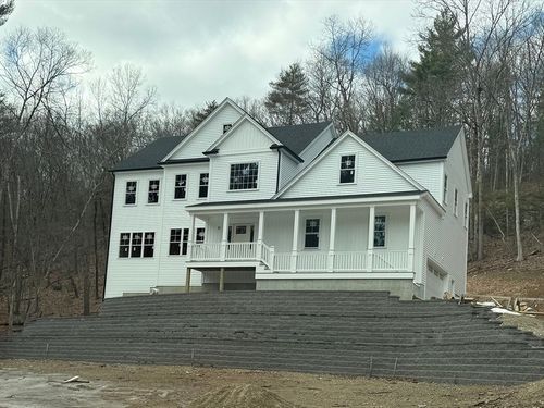 99 W River St, Upton, MA, 01568-1403 | Card Image