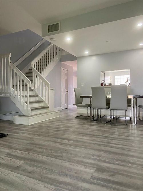 apt-207-5-10018 Hammocks Blvd, Miami, FL, 33196-3764 | Card Image