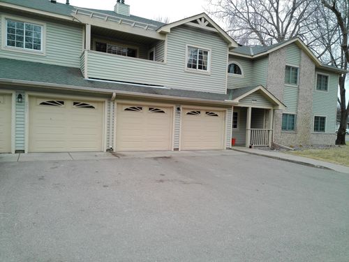 apt-201-9805 Palm St Nw, Coon Rapids, MN, 55433-2754 | Card Image