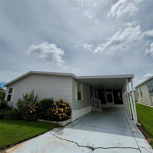 63-11300 124th Ave, LARGO, FL, 33778-2722 | Card Image