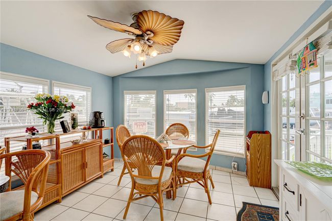65821 Overseas Hwy, House other with 2 bedrooms, 1 bathrooms and null parking in Long Key FL | Image 6