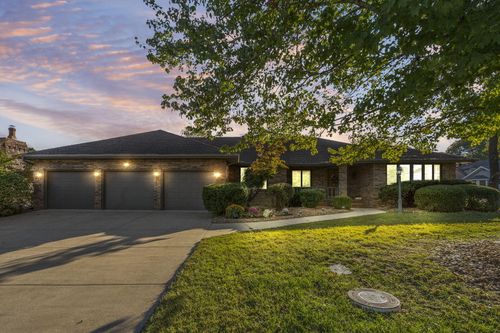 114 Spurlock Dr, Branson, MO, 65616-3461 | Card Image
