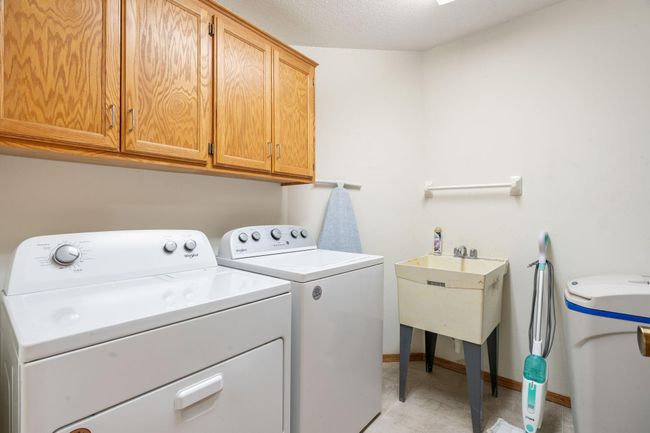 37-web-or-mls-940 105th Ave NW-37.jpg | Image 18