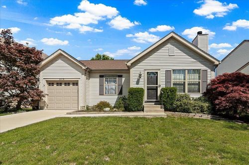 2278 Breeze Hill Dr, Grove City, OH, 43123-1567 | Card Image