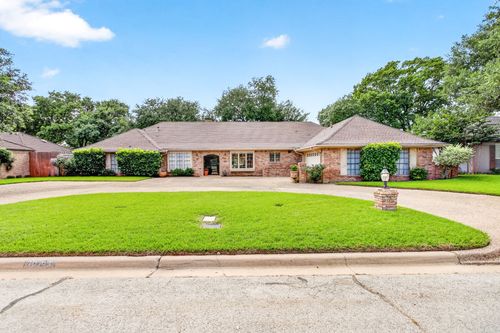 3929 Diamond Loch W, North Richland Hills, TX, 76180-8725 | Card Image