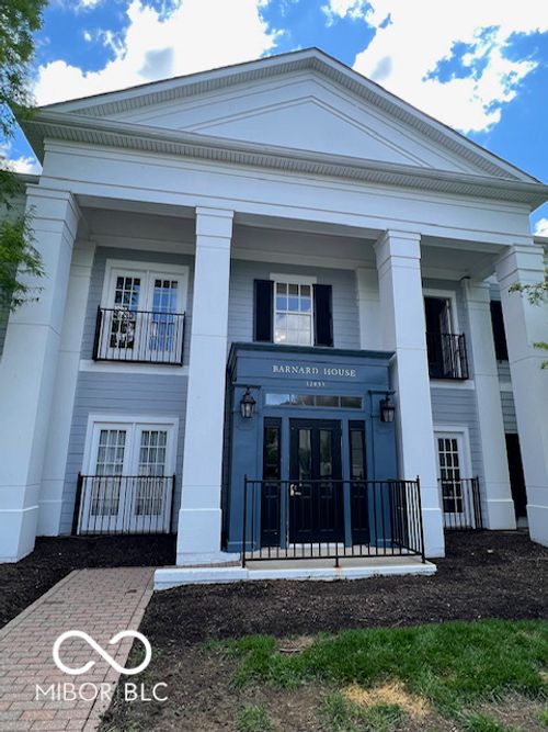 apt-2b-12853 Tradd St, Carmel, IN, 46032-9580 | Card Image