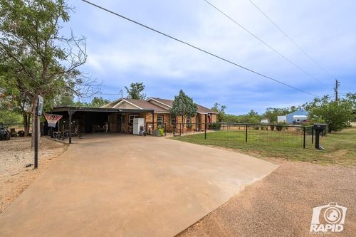 715 E Main St, Bronte, TX, 76933-2008 | Card Image