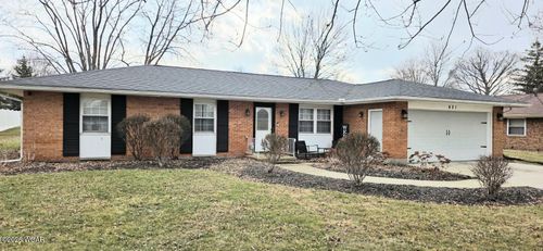 821 Poppy Dr, Wapakoneta, OH, 45895-1040 | Card Image