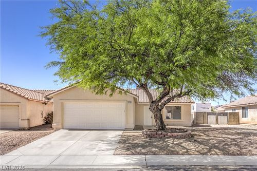2119 Logsdon Drive, North Las Vegas, NV, 89032 | Card Image