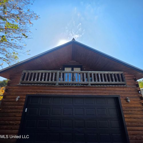 upper-loft-1815 Nicholson Ave, Waveland, MS, 39576-3347 | Card Image