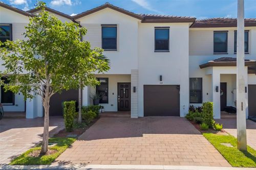 0-159 Sw 185th Way, Pembroke Pines, FL, 33029-5470 | Card Image