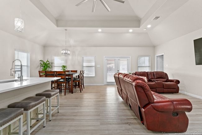 UNIT-2 - 16851 Griffin Rd, House other with 5 bedrooms, 2 bathrooms and null parking in Atascosa TX | Image 18