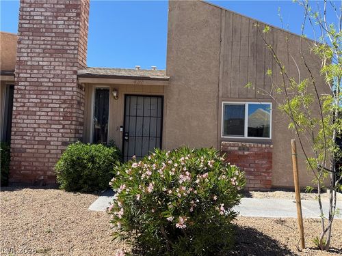 4265 Rollingstone Dr, Las Vegas, NV, 89103-3425 | Card Image