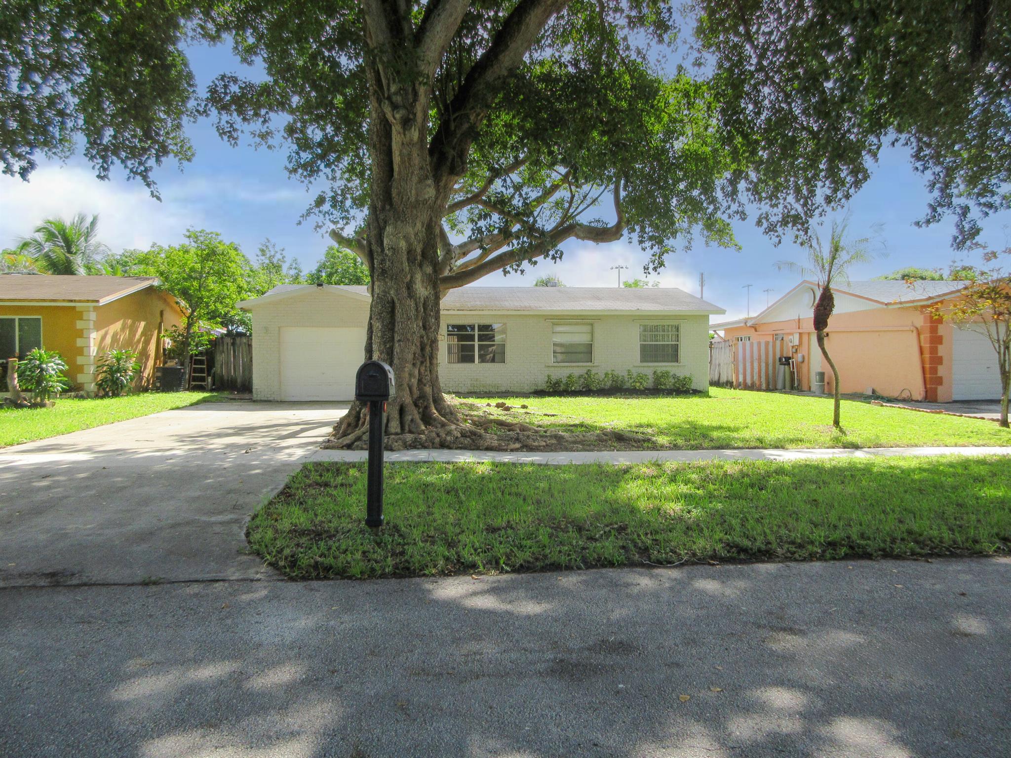 74th Ave, North Lauderdale, FL 33068