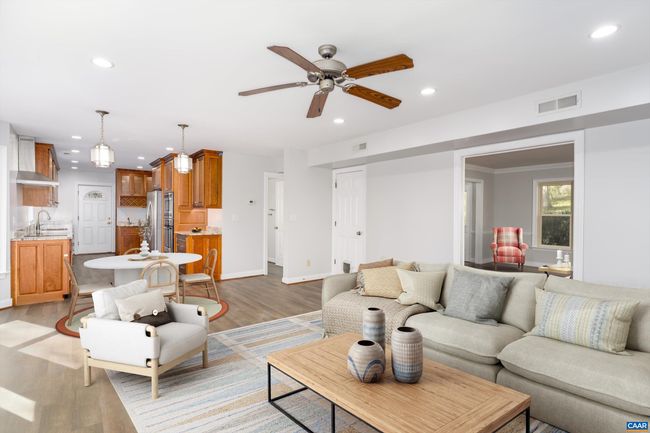 2710 Willow Oak Cir, House other with 5 bedrooms, 4 bathrooms and null parking in Charlottesville VA | Image 7