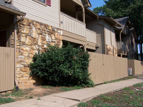 10f-9106 S Urbana Ave, Tulsa, OK, 74137-3927 | Card Image