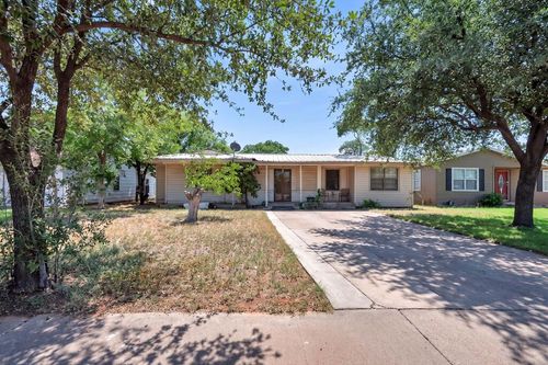 3811 Gaston Dr, Midland, TX, 79703-6132 | Card Image