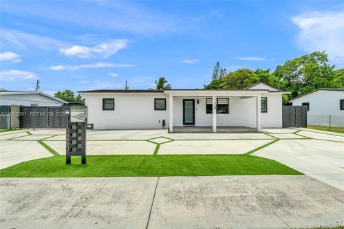 11520 Sw 138th St, Miami, FL, 33176-6205 | Card Image