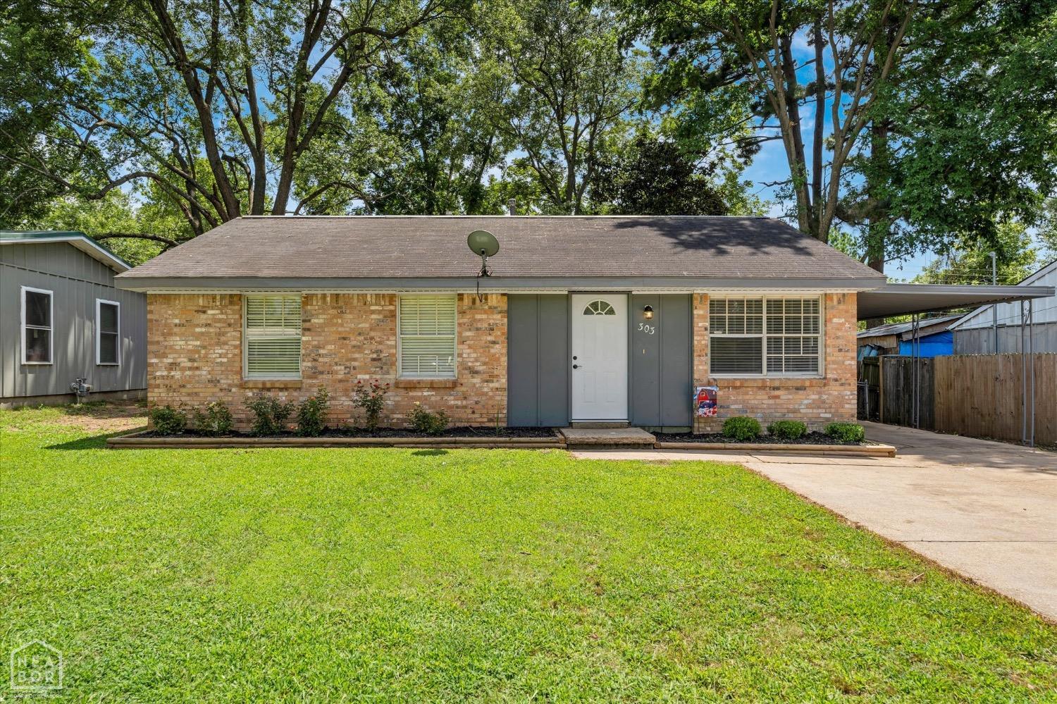 Roseclair St, Jonesboro, AR 72401