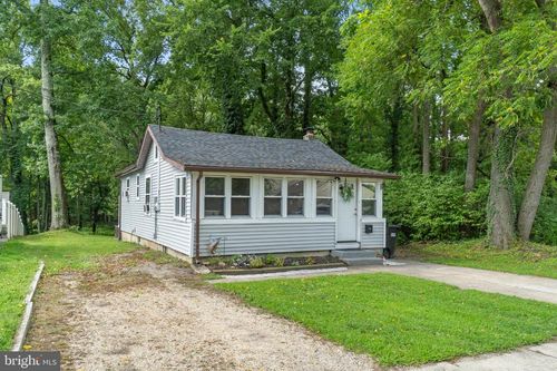 1 Cross Rd, PINE HILL, NJ, 08021-6804 | Card Image