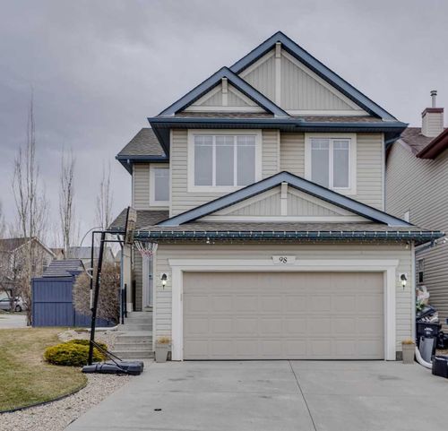 98 Evansbrooke Park Nw, Home with 4 bedrooms, 3 bathrooms and 4 parking in Calgary AB | Card Image