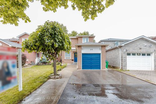 20 Murdoch Dr, Brampton, ON, L6X3Y2 | Card Image