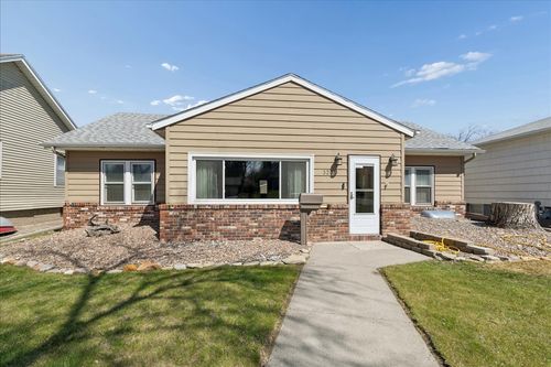 3207 1st Avenue N, Great Falls, MT, 59401 | Card Image