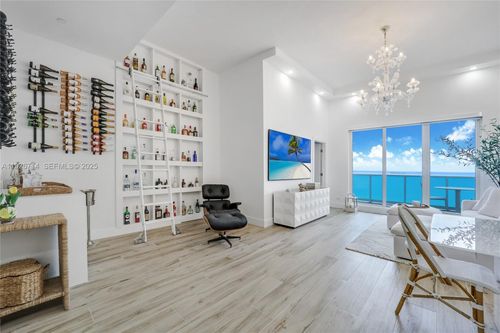 apt-1625-2301 Collins Ave, Miami Beach, FL, 33139-1601 | Card Image