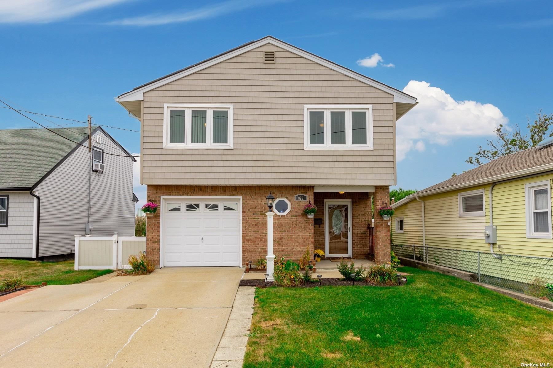 Atlantic St, Lindenhurst, NY 11757