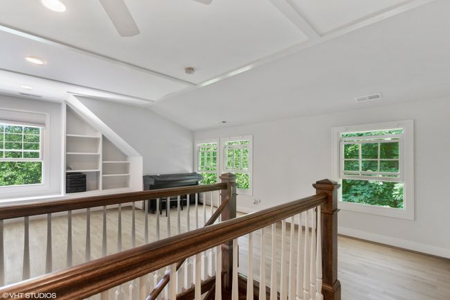 104 Walnut St, House other with 5 bedrooms, 5 bathrooms and 2 parking in Clarendon Hills IL | Image 28