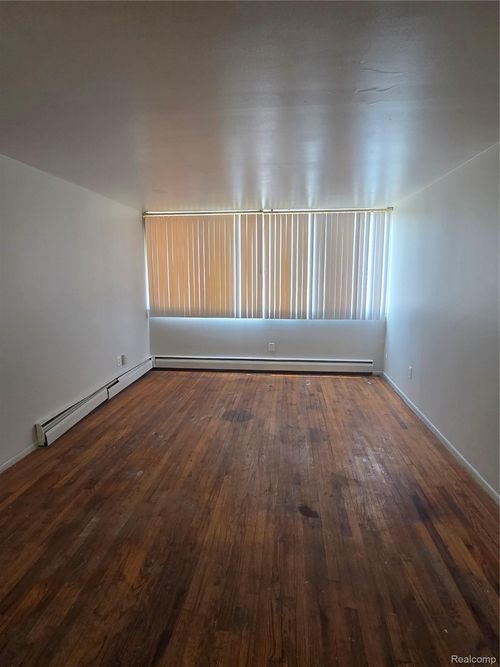 15080 Greenfield Apt 1 Greenfield Road, Detroit, MI, 48227 | Card Image