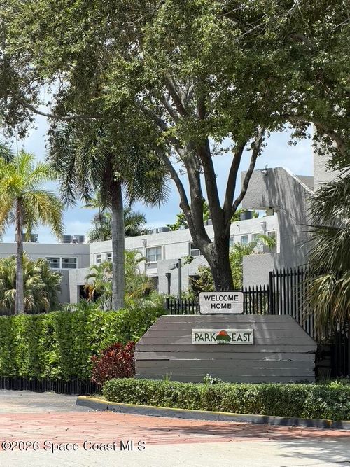 c201-30 Nw 87th Ave, Miami, FL, 33172-4531 | Card Image