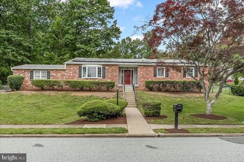 1795 Hillcrest Ln, ASTON, PA, 19014-1041 | Card Image