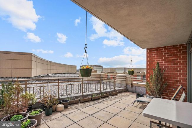 UNIT-749 - 3650 S Glebe Rd, Condo with 2 bedrooms, 2 bathrooms and null parking in ARLINGTON VA | Image 21