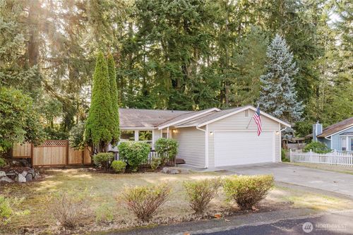 1504 Nw Lakehill Circle, Silverdale, WA, 98383 | Card Image